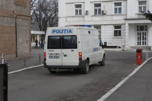 Criminalul opărit în Arestul Poliției a murit