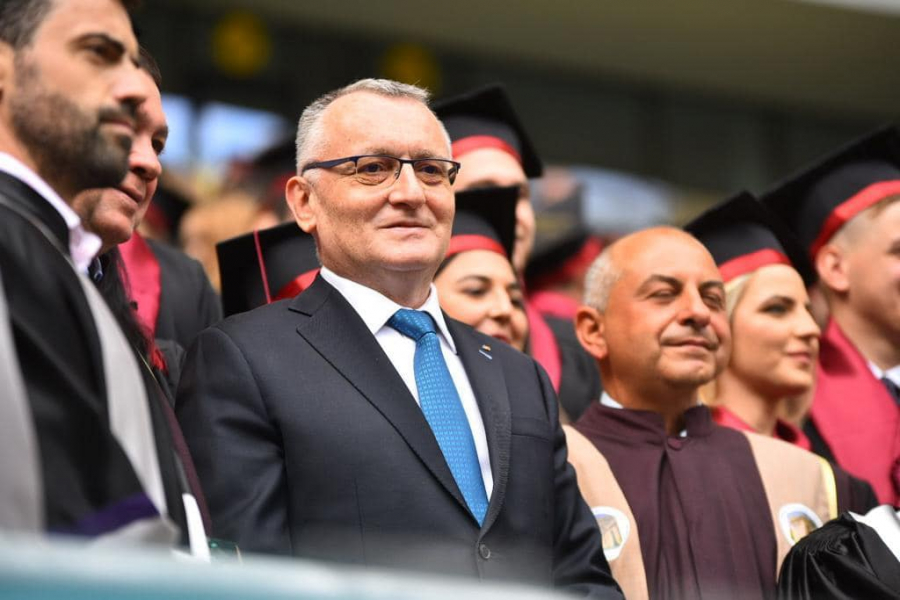 Acuzat de plagiat, Sorin Cîmpeanu și-a anunțat demisia din funcția de ministru al Educației