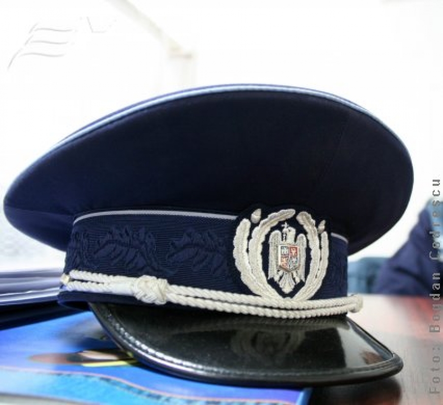 Patru comisari candidează pentru conducerea Poliţiei Judeţene