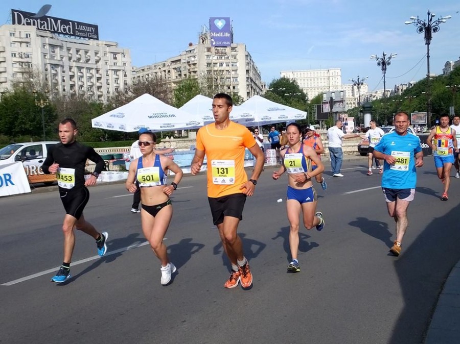 Gălăţenii au terminat Semimaratonul Bucureşti