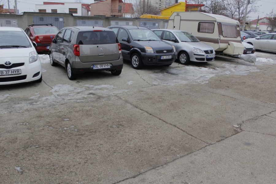 Regulament pe masa aleşilor locali | Cât va costa închirierea unui loc de parcare în faţa blocului