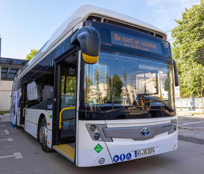 A apărut autobuzul cu hidrogen masculin!