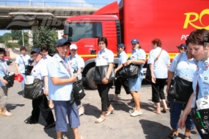 Undeva, un poştaş a căzut pe stradă