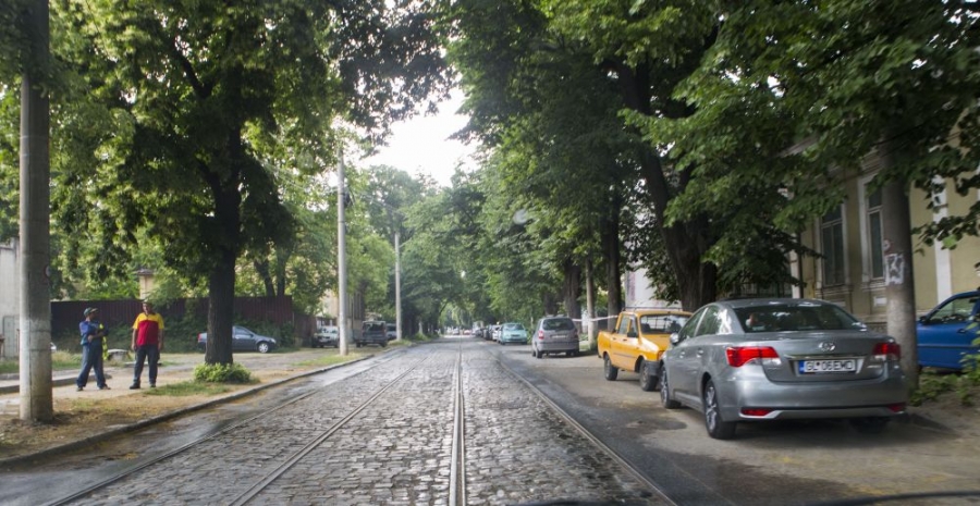 Cine va reabilita strada Mihai Bravu şi pe câţi bani