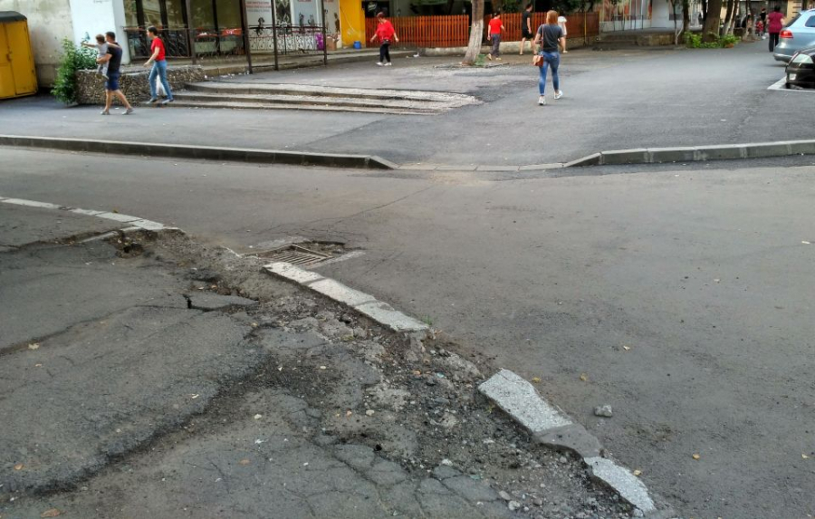 Între degradare şi restructurare urbană | Cartierul lucrărilor bune începute, dar neterminate (FOTO)