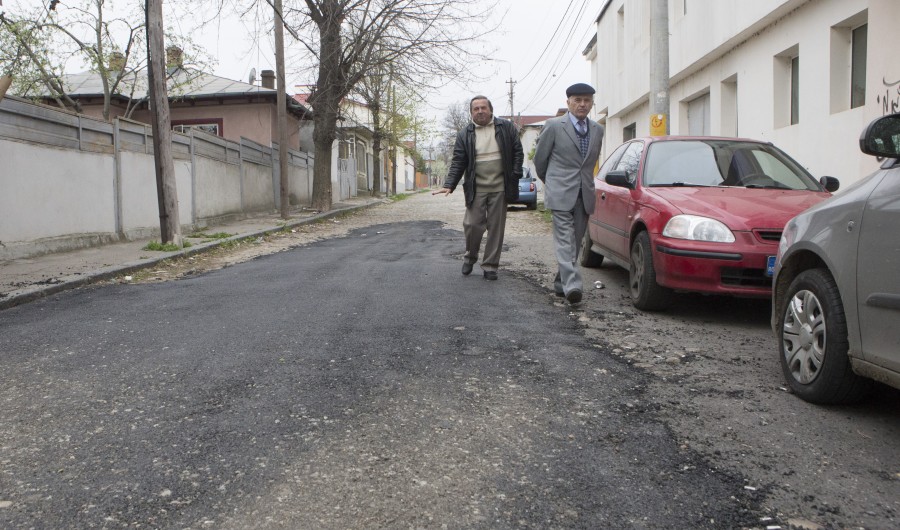 Strada care nu a văzut asfalt de o sută de ani