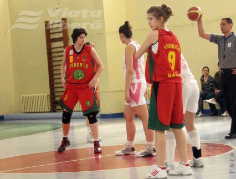 Echipele Phoenix Paneurogal şi LPS, calificate la turneul semifinal de baschet feminin