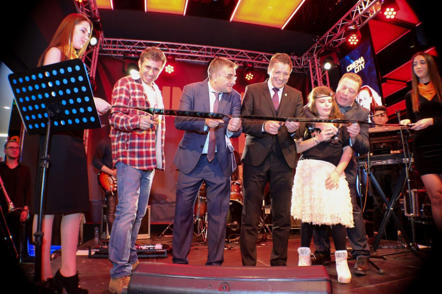 Cinema City Galaţi, inaugurat cu şampanie, VIP-uri şi supereroi