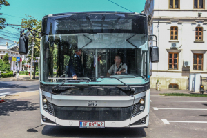 Contract semnat pentru 40 de autobuze Euro 6. Primarul anunţă licitaţia pentru 20 de autobuze hibrid