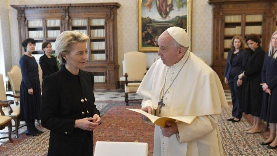 Papa Francisc și Ursula Von der Leyen denunță ”naționalismul sanitar”