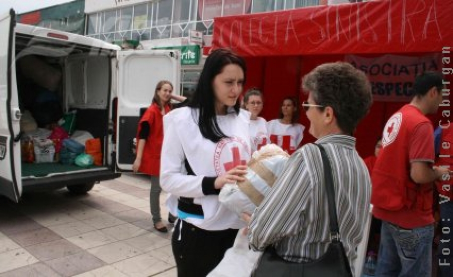 Voluntariat şi dăruire la Crucea Roşie Română