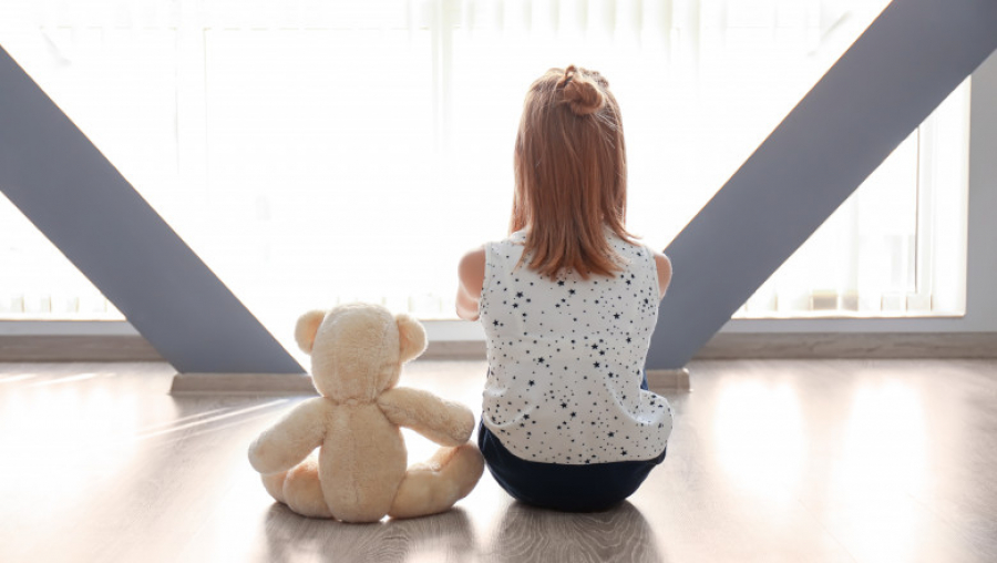 Șapte mii de copii români au fost declarați adoptabili