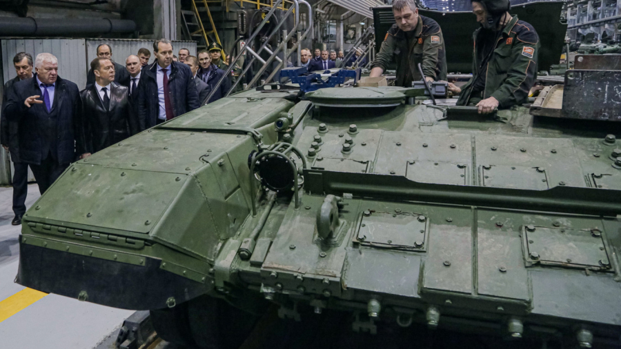 Discursurile lui Stalin, pentru a mobiliza industria de armament