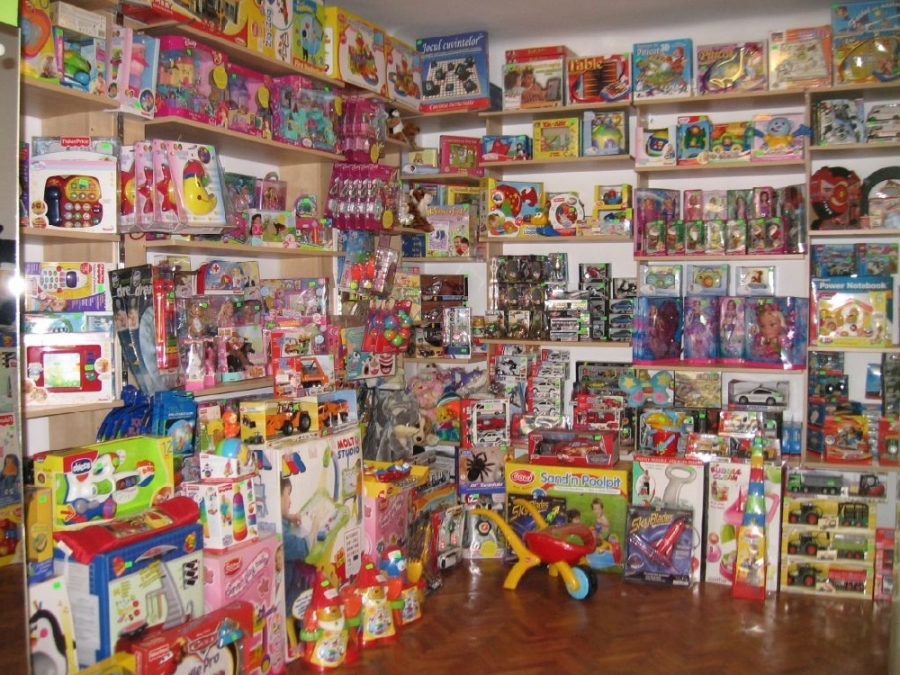 Comercianţi de jucării AMENDAŢI, în urma unui CONTROL al Protecţiei Consumatorilor