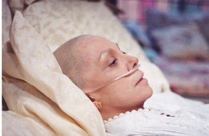 Specialiştii testează o nouă terapie împotriva cancerului care nu implică anumite efecte secundare