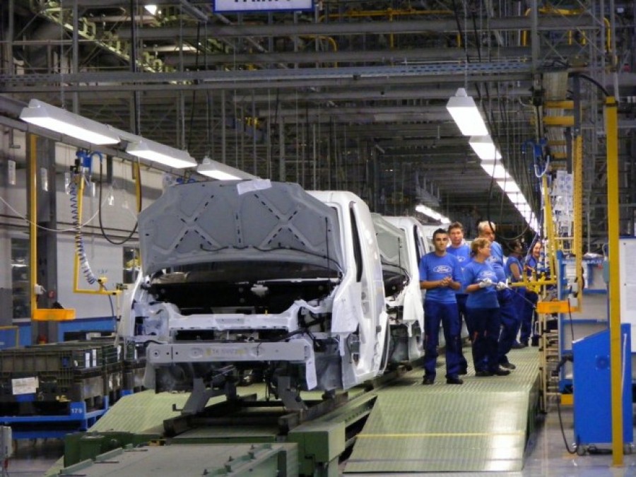 Compania Ford România a început producţia noului motor EcoBoost de 1,5 litri la Craiova