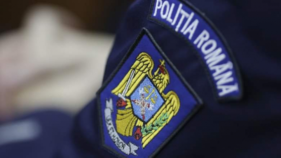 O poliţistă din Galaţi, găsită cu răni la mâini în propria casă