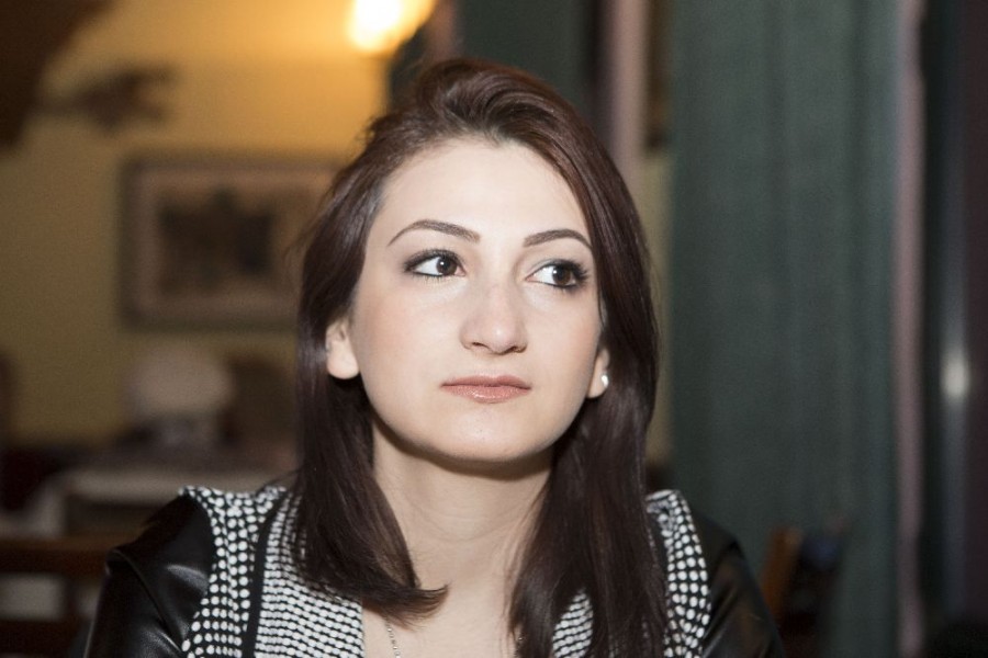 Campanie VL "Noii români"/ Sirianca Lina Jesri vrea să fie medic în România