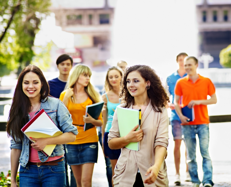 Cât durează VACANȚA de primăvară a studenţilor. SESIUNE, în mai puţin de o lună