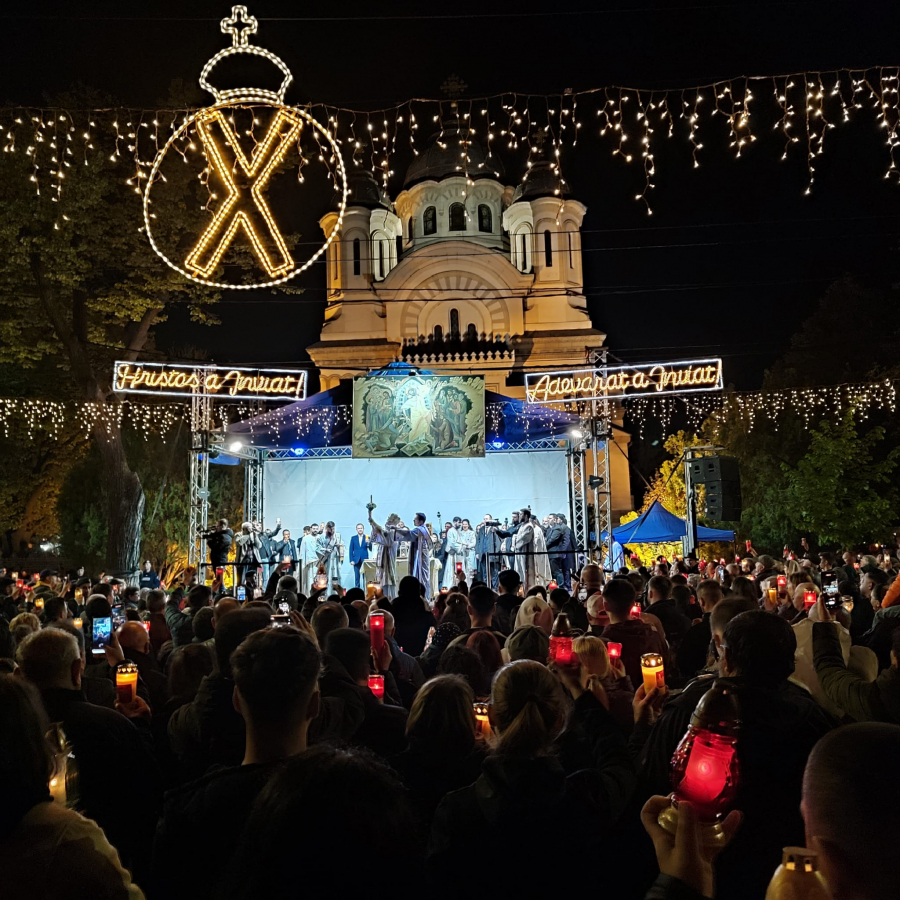 Galaţiul de Lumină a mărturisit: „Hristos a Înviat!”– „Adevărat a Înviat!” (FOTO şi VIDEO)