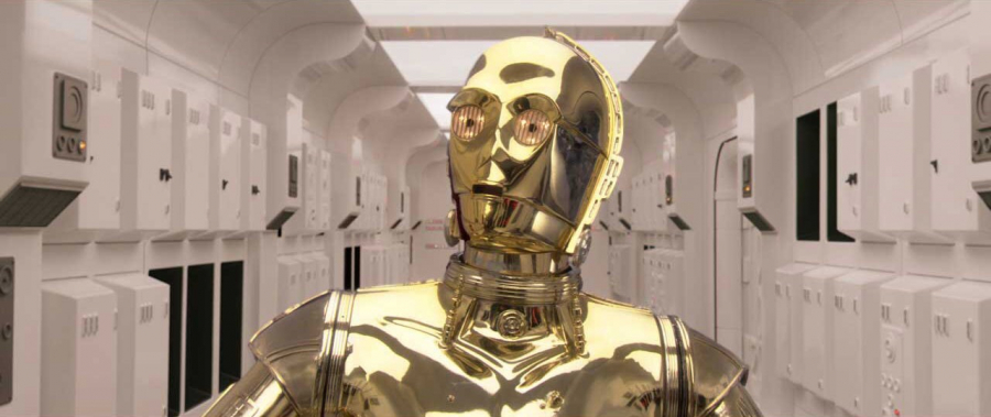 Un robot de bucătărie din Bistrița se crede Halat Alb