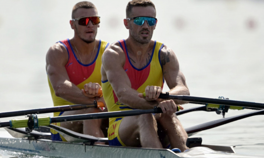 Medalii de aur și argint pentru canotorii români