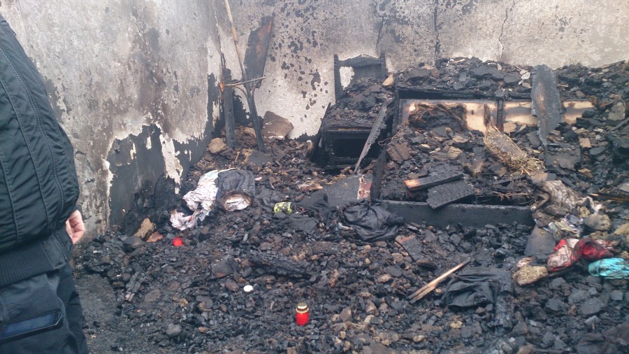 UPDATE/ TRAGEDIE la Cosmeşti. FETIŢĂ de un an MISTUITĂ DE FLĂCĂRI (FOTO)