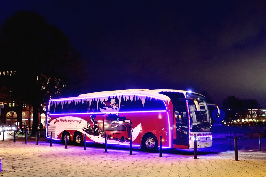 Autobuzul lui Moş Crăciun REVINE!