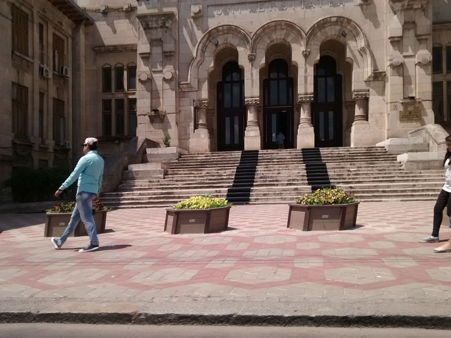 Universitatea îşi face echipă de fotbal