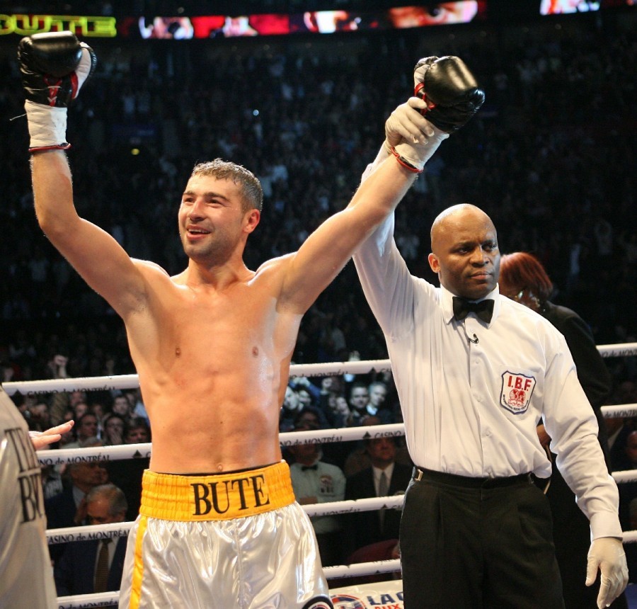 Gălăţeanul LUCIAN BUTE, sprinter pe pista de atletism