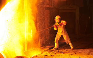 Continuă negocierile salariale la ArcelorMittal