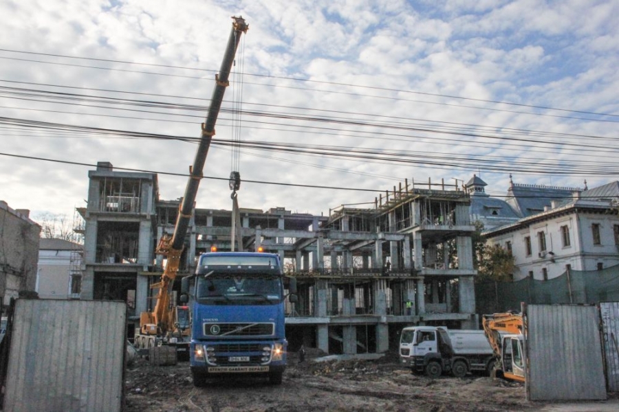 Şantiere deschise în oraş/ Hei-rup, până nu dă frigul! (FOTO)