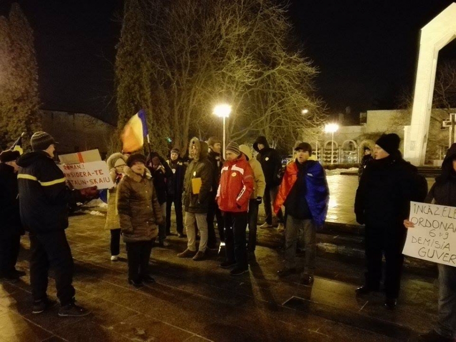 14 zile în stradă | MANIFESTAȚIILE anti-Guvern continuă la Galaţi (FOTO)