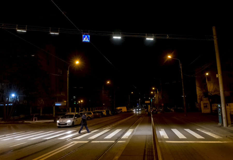 Încă zece treceri de pietoni iluminate în Galați