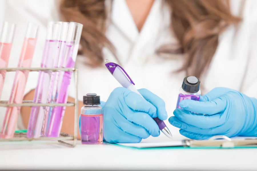 România, codașă în Europa la finanţarea cercetării