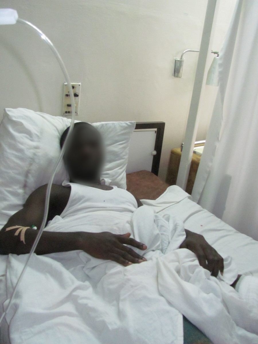 Un refugiat din Africa a fost înjunghiat la Galaţi. Tânărul a fost la un pas să rămână fără picior