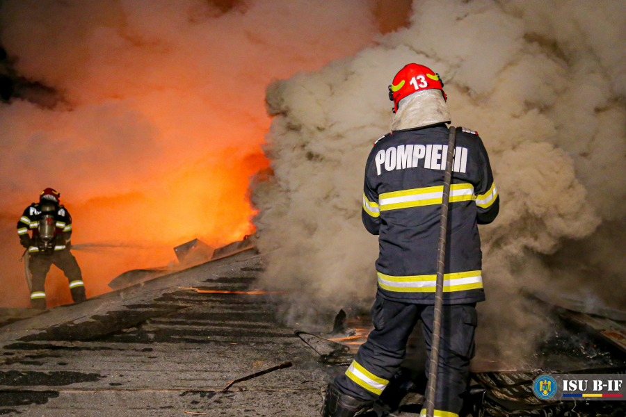 Incendiu de proporții, lângă București
