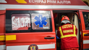 O bucătărie a sărit în aer, în dimineața de Paște. O mamă și copilul ei sunt în stare critică (VIDEO)