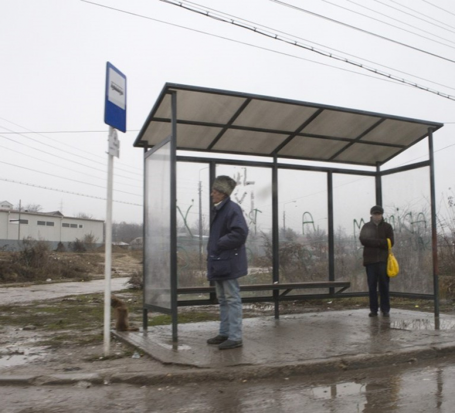 Gălățenii din Filești au de mers pe jos! Autobuzul 25 nu mai ajunge în cartier