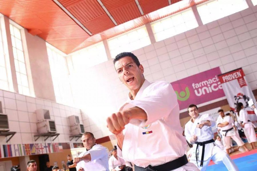 Povestea unui CAMPION european care a ajuns la KARATE din fascinaţie pentru VAN DAMME (FOTO)