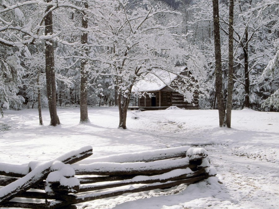 Prognoză meteorologică: Ninge de Crăciun şi Revelion în majoritatea regiunilor