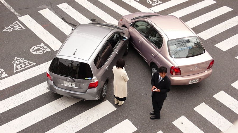 Şoferii pot cere despăgubiri asiguratorilor, dacă nu-şi îndeplinesc obligaţiile RCA