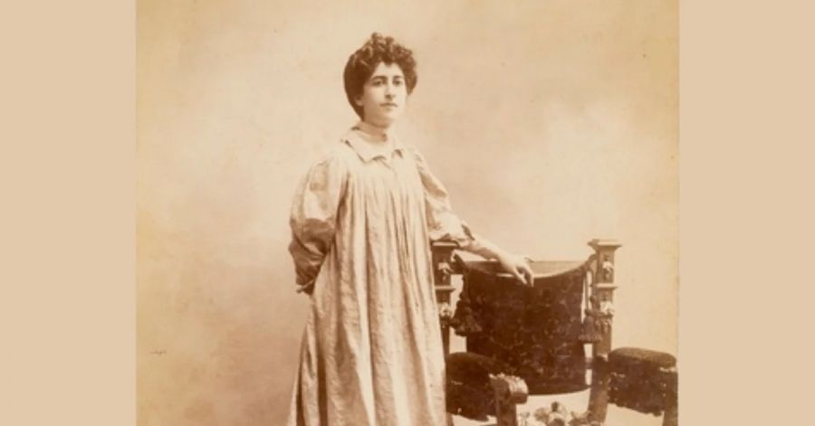 Remember: Theodora Cowan - prima sculptoriță născută printre canguri