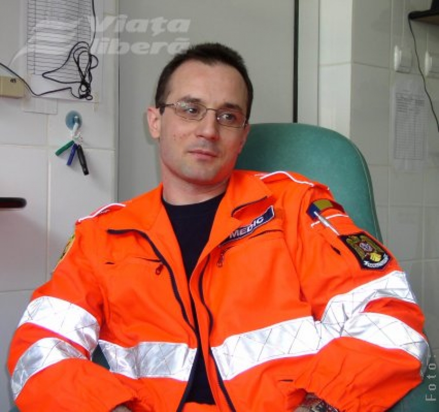 Mărţişor cu coaste rupte
