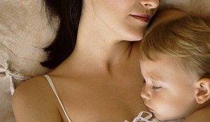 O sută de milioane de lei vechi, încasaţi ilegal de o mămică din Galaţi