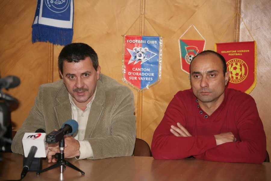 Eugen Baştină a fost prezentat oficial la FCM Dunărea! Braşoveanu aşteaptă o ofertă pentru Vali Munteanu