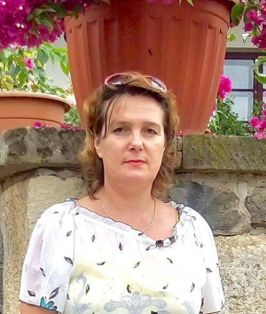 Ana Stratulat, la prima confruntare expoziţională cu publicul