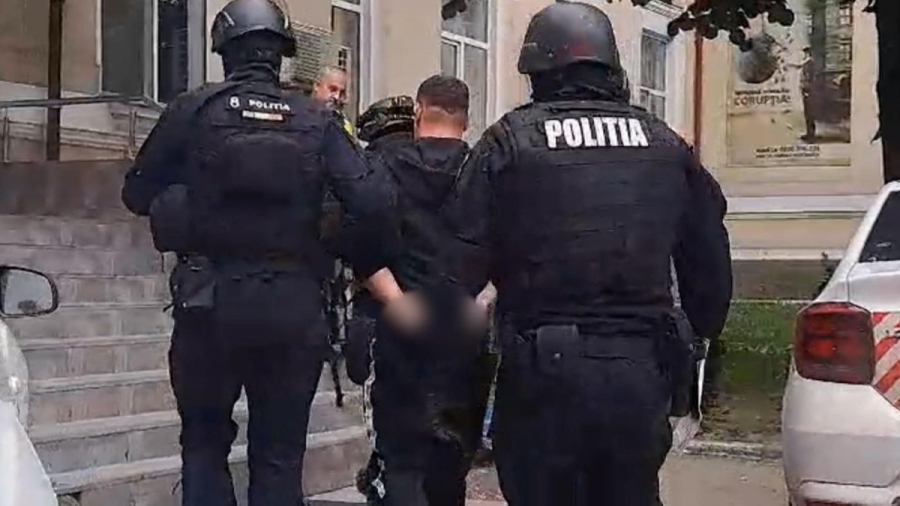 Traficant de droguri adus din Marea Britanie