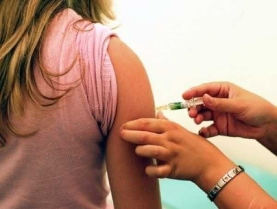 Autorităţile vor o nouă campanie de vaccinare anti-HPV