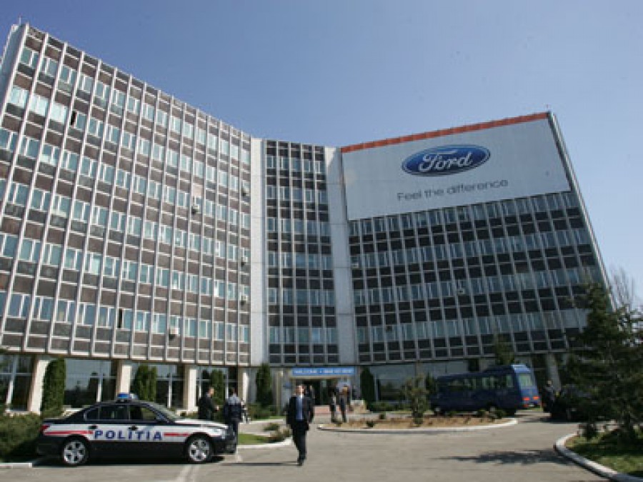 Angajaţii Ford România vor primi de Paşti prime în valoare de 981 de lei